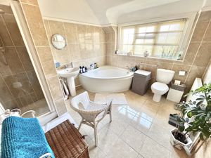 Photo 31- click for photo gallery